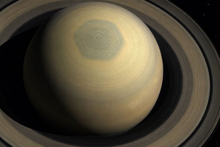 Saturn’s Mysterious 10-Sided Shape Has Scientists Amazed Full Story