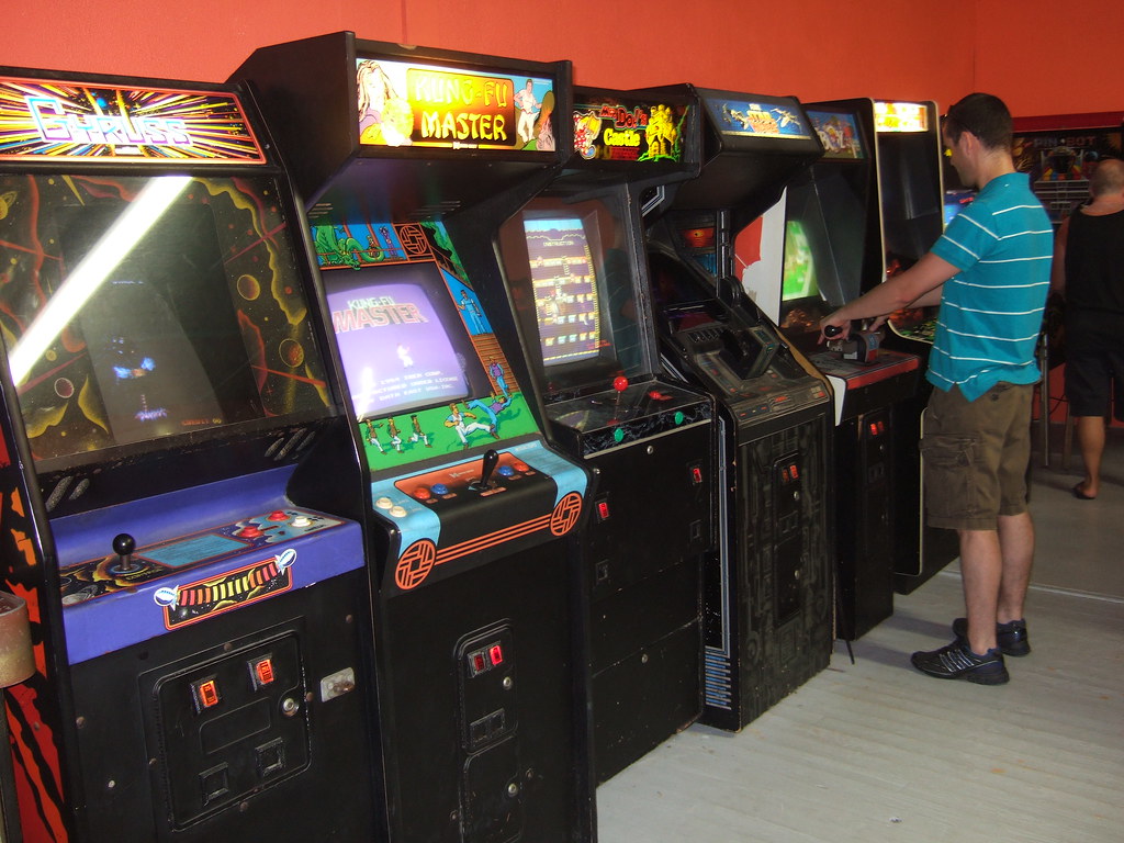 5 Classic Arcade Games From 1982 That Are Still Worth Playing Today